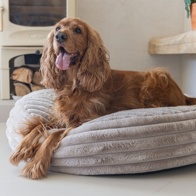 Designed by Lotte Hundebett Reza - rund, beige – Bild 8